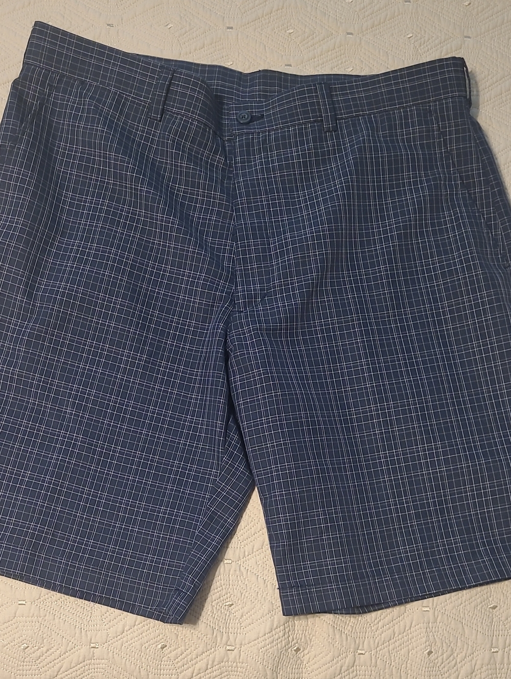 PGA Tour Men's Navy Plaid Golf Shorts Size 36